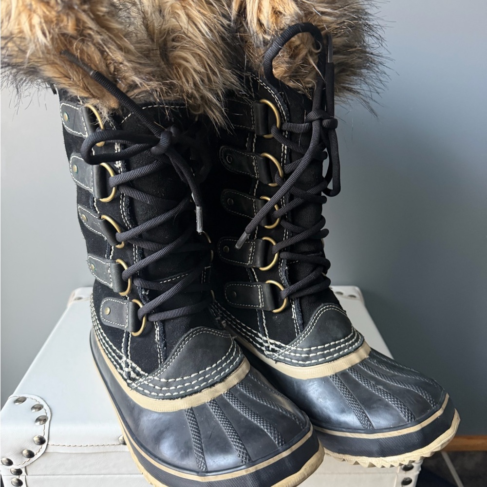 Sorel Joan of Arctic Waterproof Boots – Black – Women 7